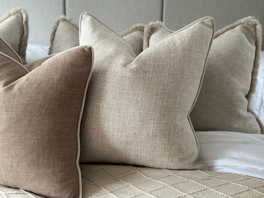 NEW ENGLAND NATURAL | Luxury Geometric Cushion