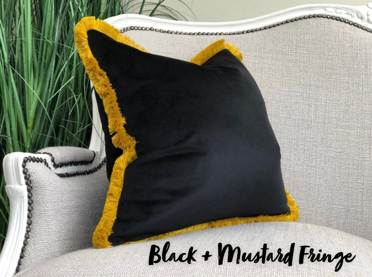 BLACK VLEVET | Fringed Cushion