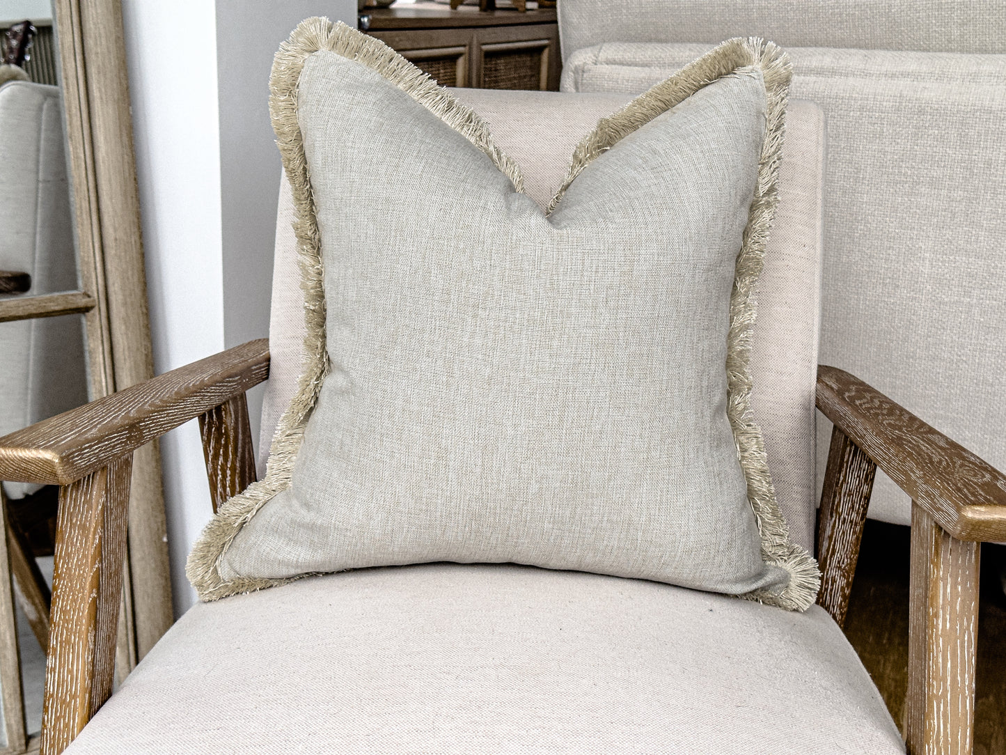HADLEY | Natural Fringed Cushion