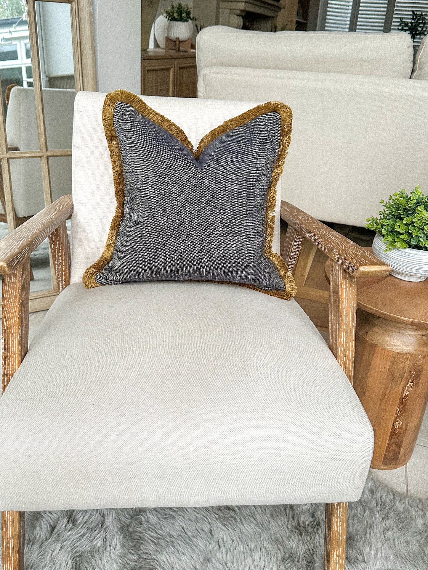 MIDNIGHT | Blue Textured Fringed Cushion