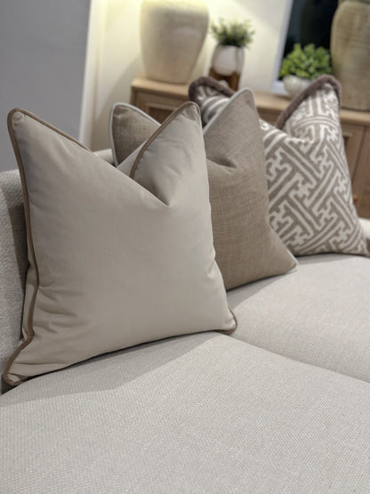 PUTTY VELVET | Fringe or Piped Cushion