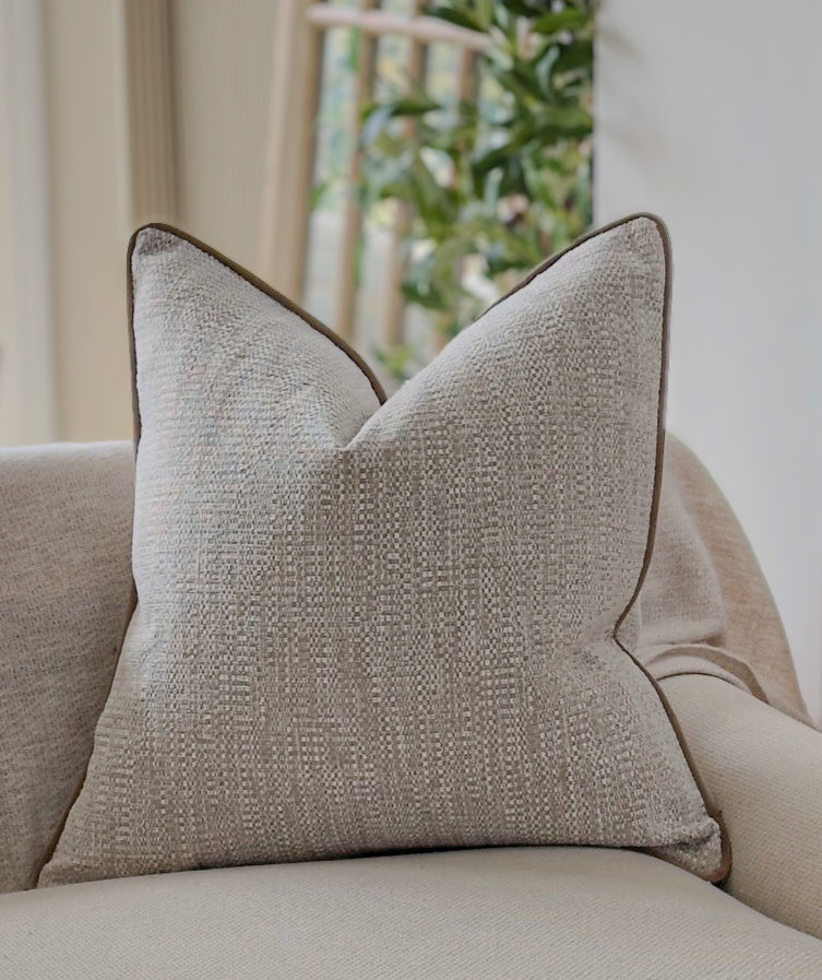 TEXTURED BEIGE | Cushion