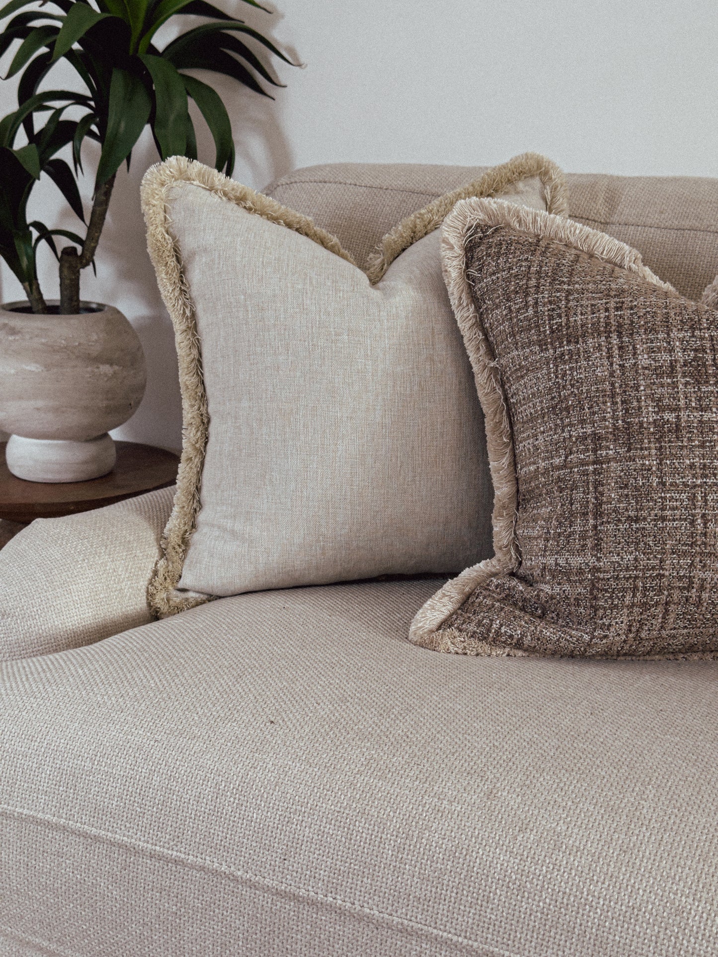 HADLEY | Natural Fringed Cushion
