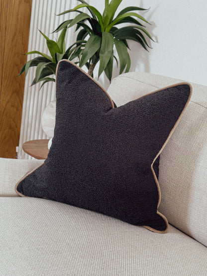 BLACK BOUCLE | Cushion
