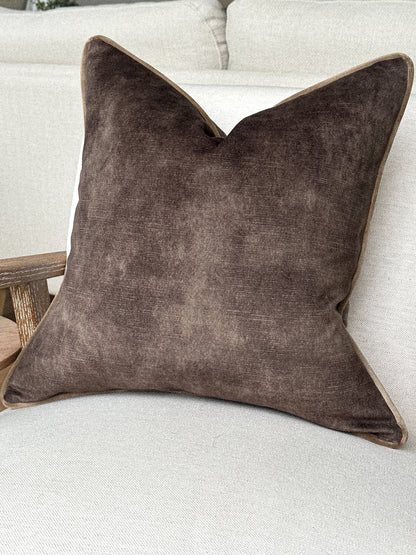 Cosy brown pillow cover.