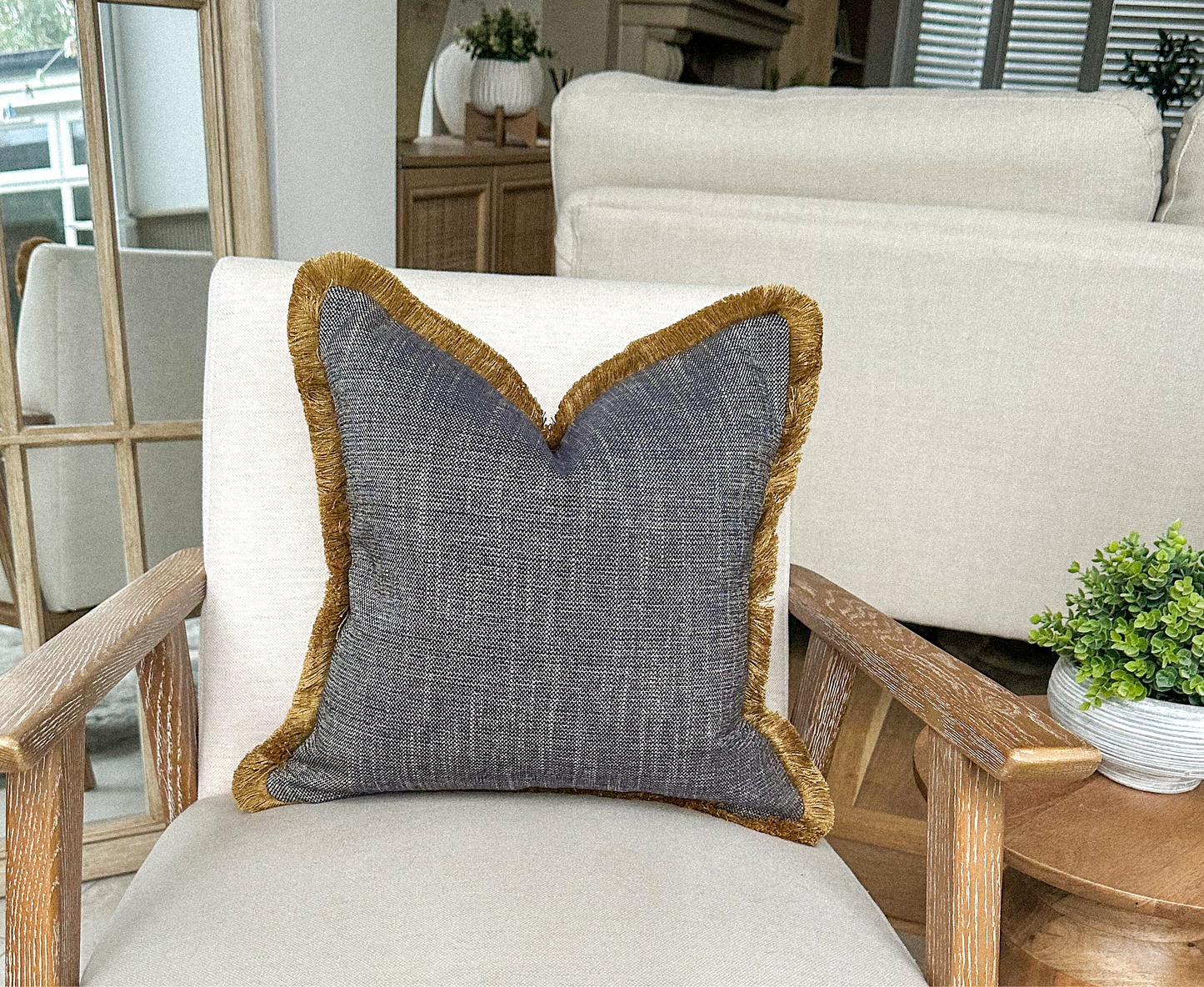 MIDNIGHT | Blue Textured Fringed Cushion