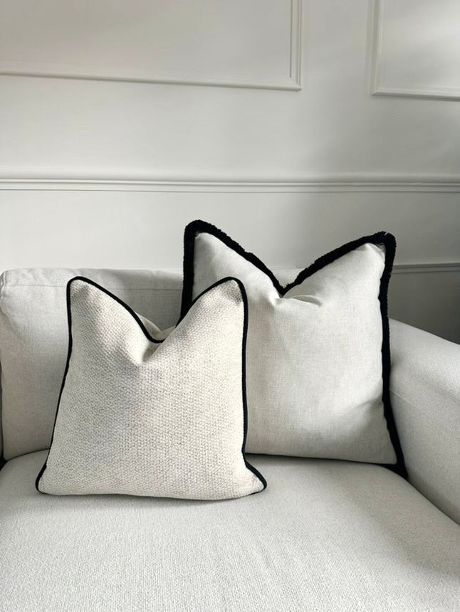 ALESSIA | Piped Cushion